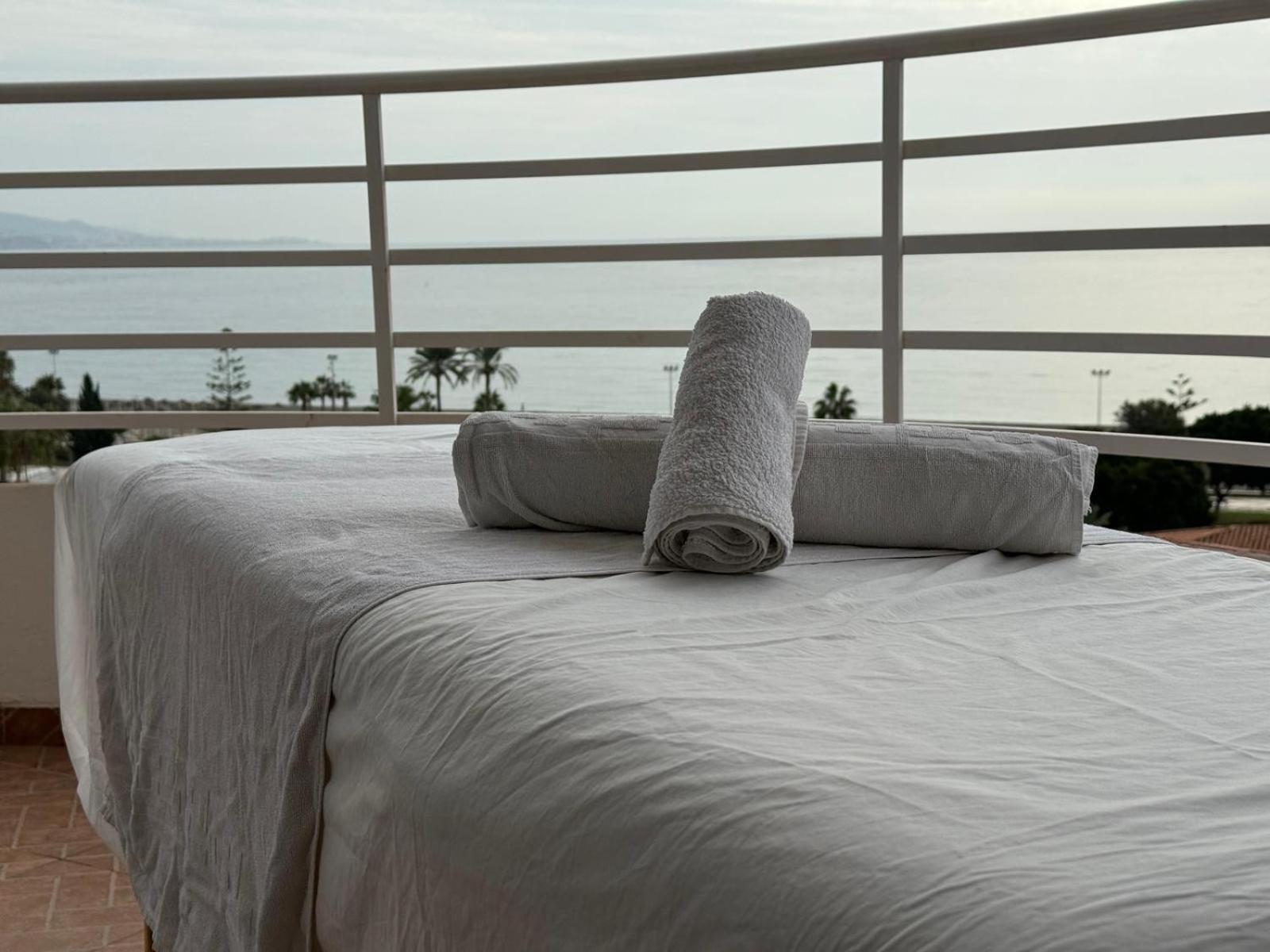 A&N Seaport 2A Apartment Caleta De Velez Exterior photo